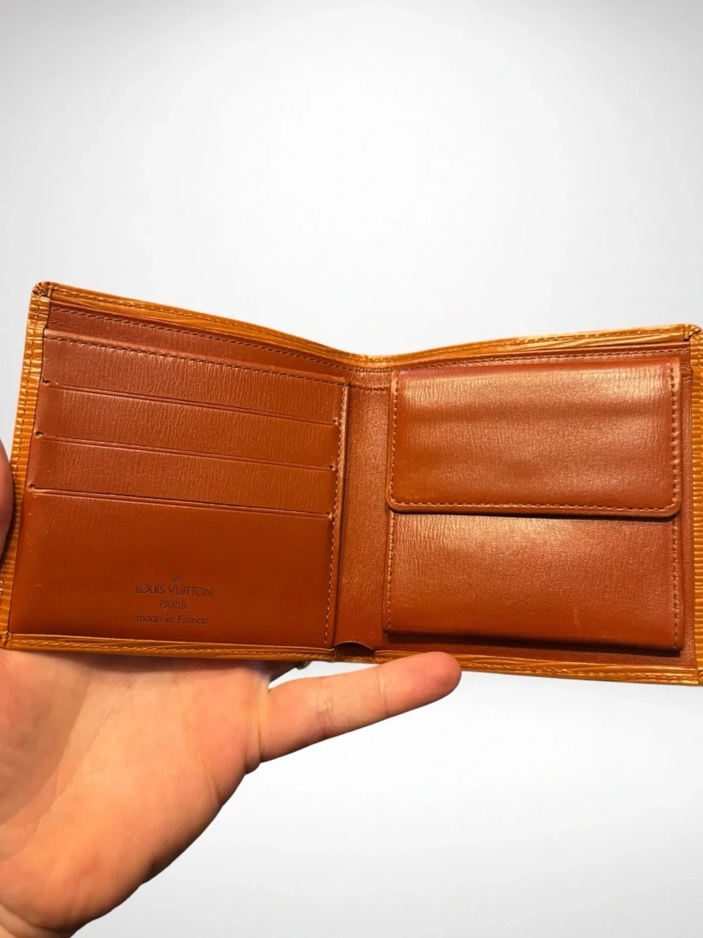 Louis Vuitton Authentic LV Epi Bifold Wallet Brown Leather Made in France